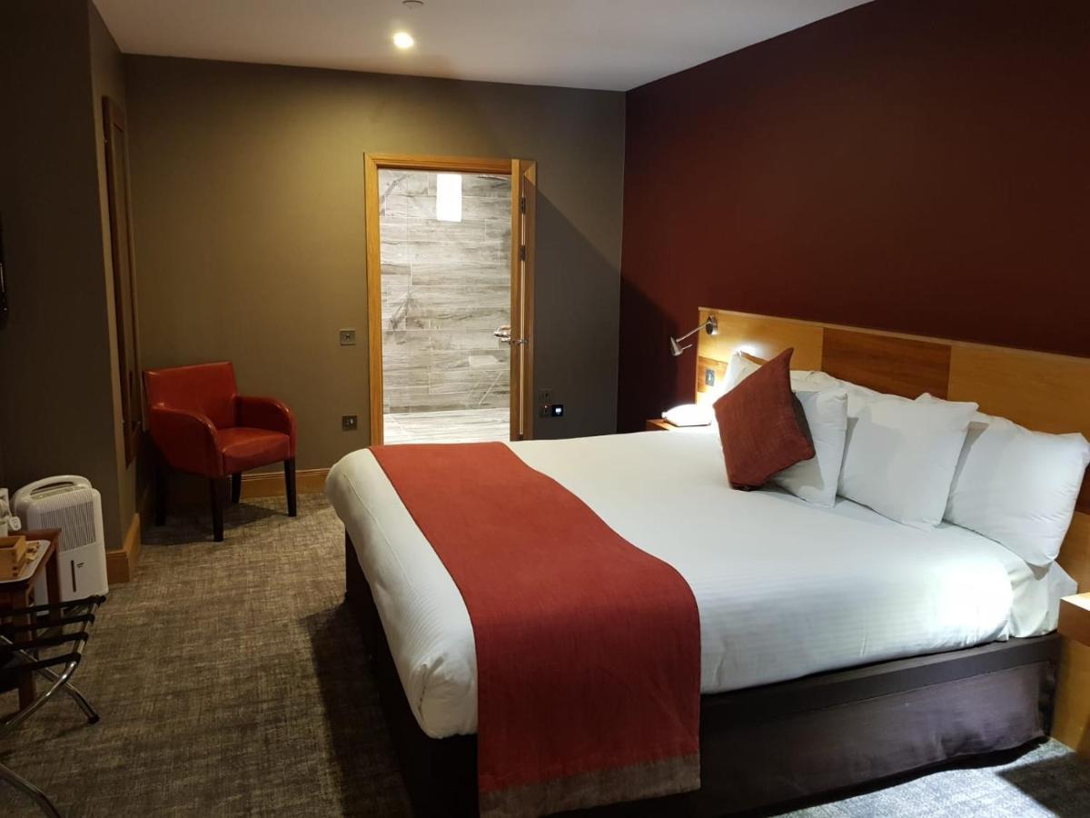 The Inn On Loch Lomond ลุสส์ ภายนอก รูปภาพ