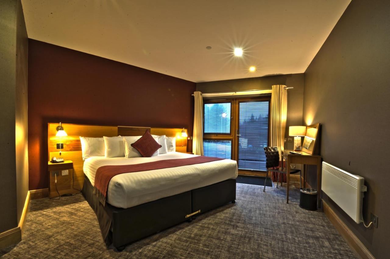 The Inn On Loch Lomond ลุสส์ ภายนอก รูปภาพ