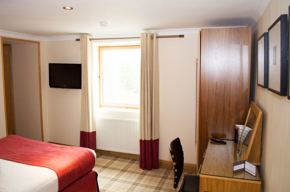 The Inn On Loch Lomond ลุสส์ ภายนอก รูปภาพ