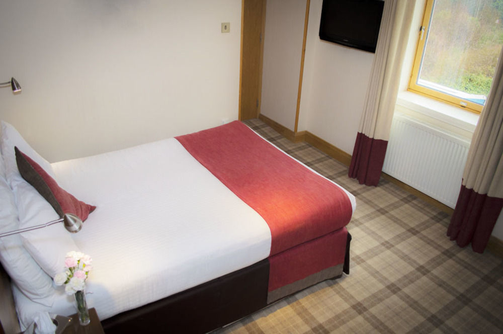 The Inn On Loch Lomond ลุสส์ ภายนอก รูปภาพ