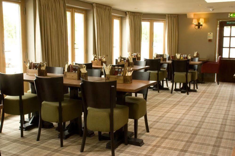 The Inn On Loch Lomond ลุสส์ ภายนอก รูปภาพ